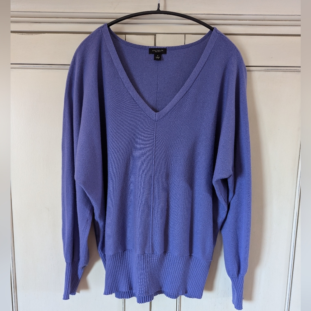 Ann Taylor Sweater, Like New Condition